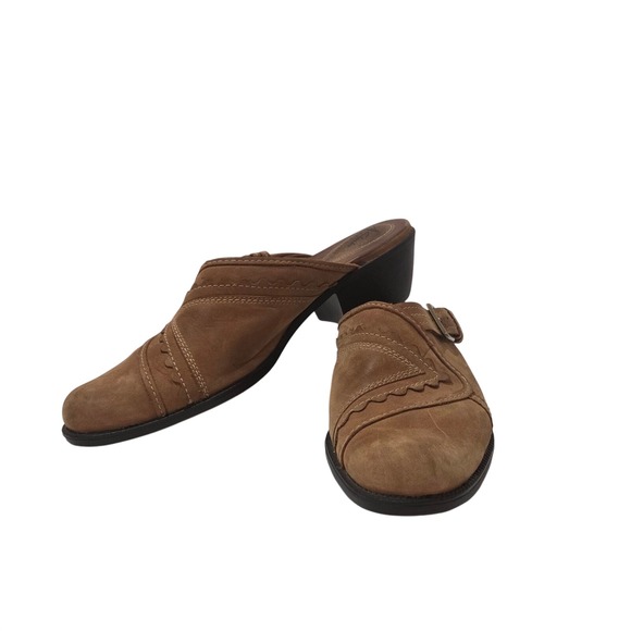 Clarks Shoes - Y2K Clarks Tan Suede Buckle Block Heel Mules Clogs Western Cotcottage Granny
